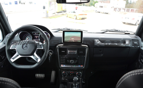 Установка Comand W463 Mercedes