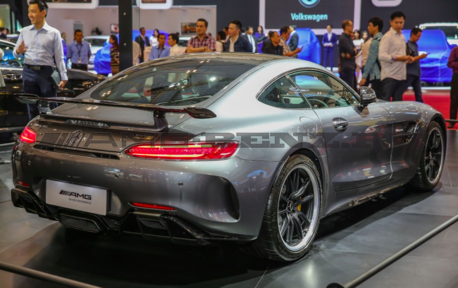 Карбоновый спойлер AMG GT C190