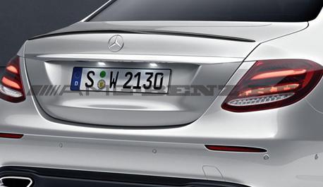Спойлер крышки багажника W213