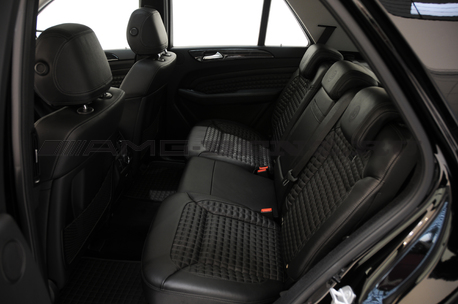 Перешив салона кожей и алькантарой ML63 AMG