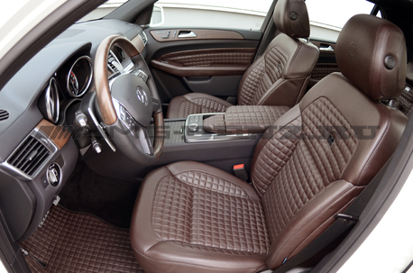 Перешив салона кожей и алькантарой ML63 AMG