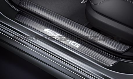 Накладки порогов S 63 AMG W222