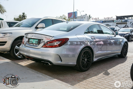 Диффузор 63 AMG W218 с Насадками
