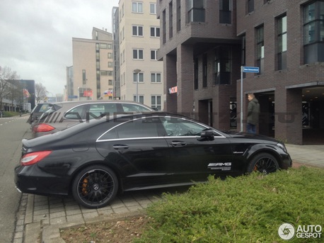 Кованые диски CLS63 AMG W218 R19