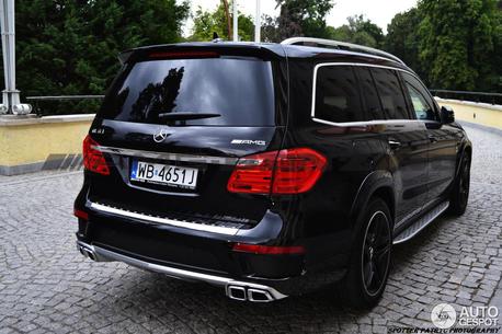 Диффузор+насадки GL63 AMG