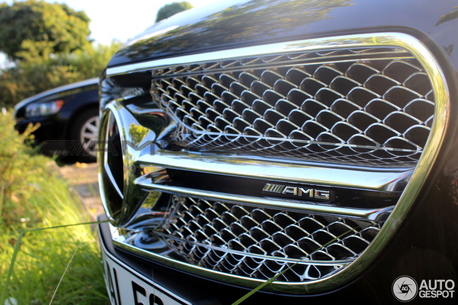 Решетка радиатора S65 AMG W217