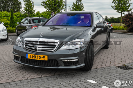 Рестайлинг S65 AMG W221